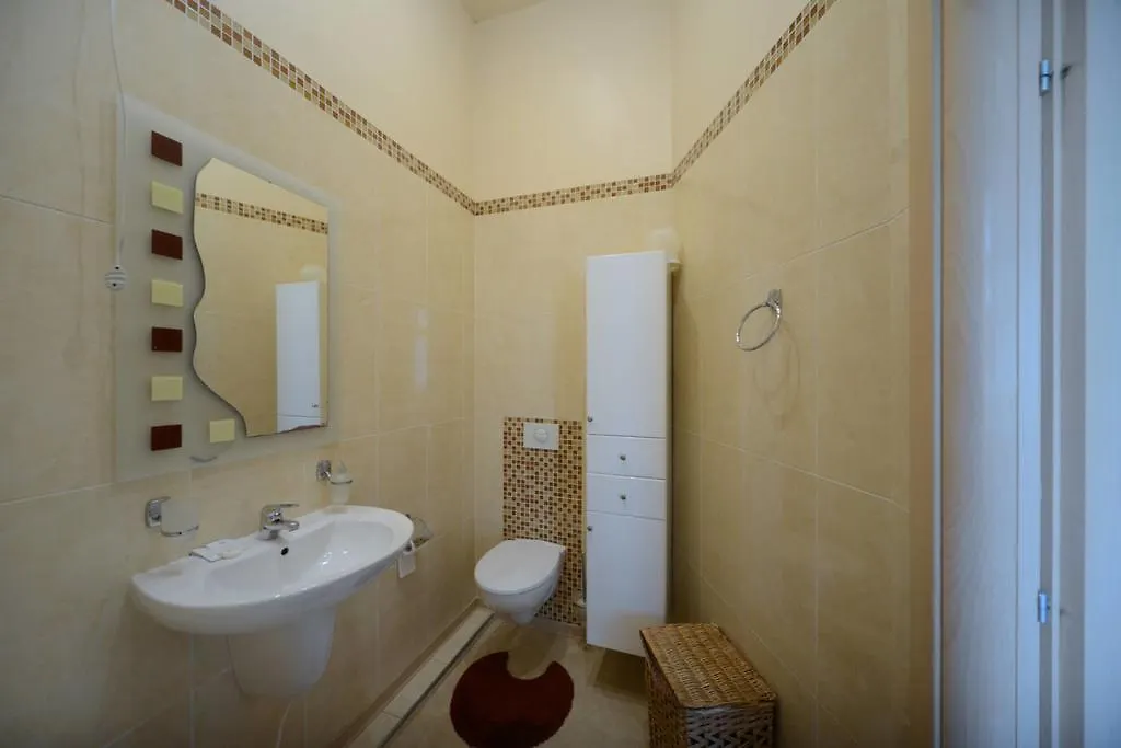 Kievapartmentnow Mandarin Plaza Area דירה קייב